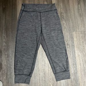 Lululemon Cropped Jogger